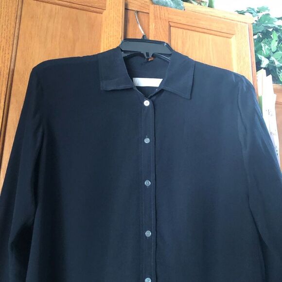Everlane The Clean Silk Relaxed Button Down Shirt Black - 4 - Picture 3 of 14